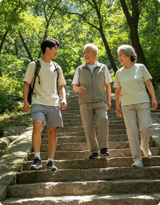 青年教长者用手机
